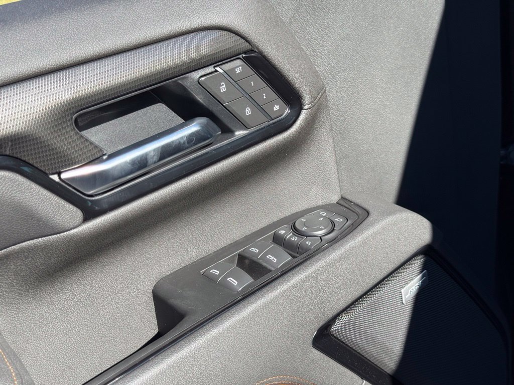 2026 GMC Sierra 2500HD AT4 - Photo 18