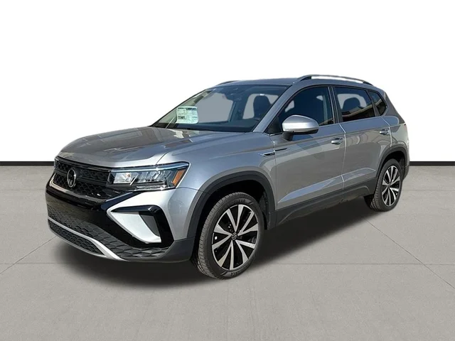 Pre-Owned 2024 Volkswagen Taos 1.5L I4 Turbocharged DOHC 16V LEV3-SULEV30 158hp FWD 1.5T SE