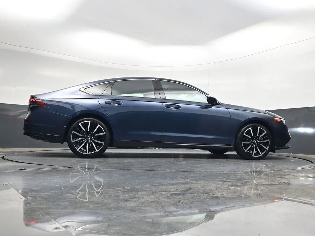2024 Honda Accord Hybrid Touring - Photo 35