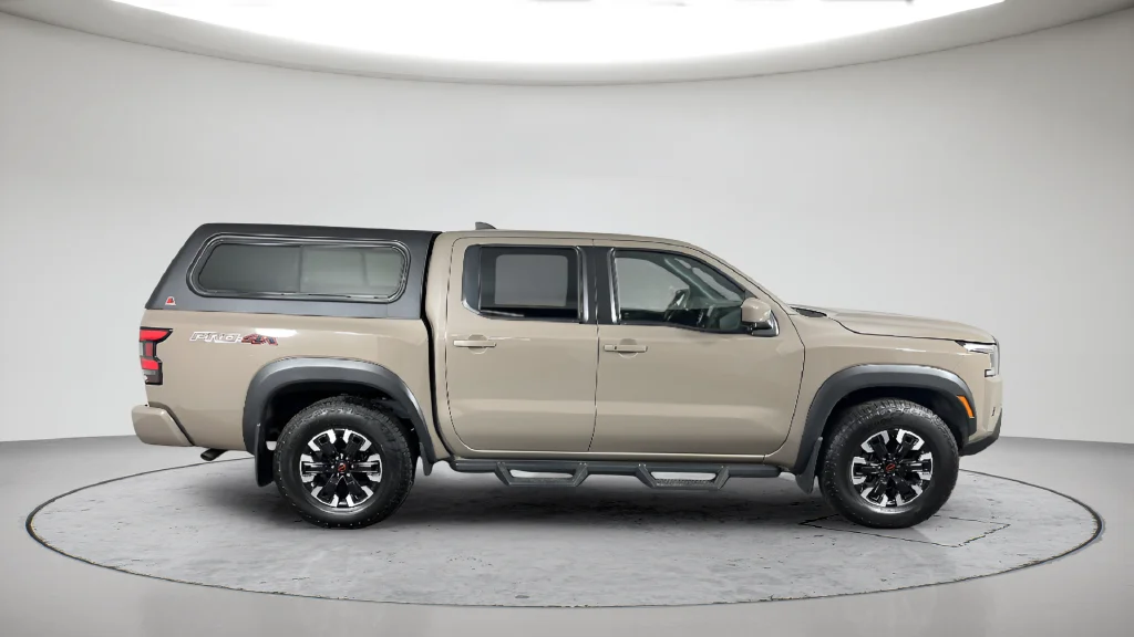 Used 2022 Beige Nissan PRO-4X image 6