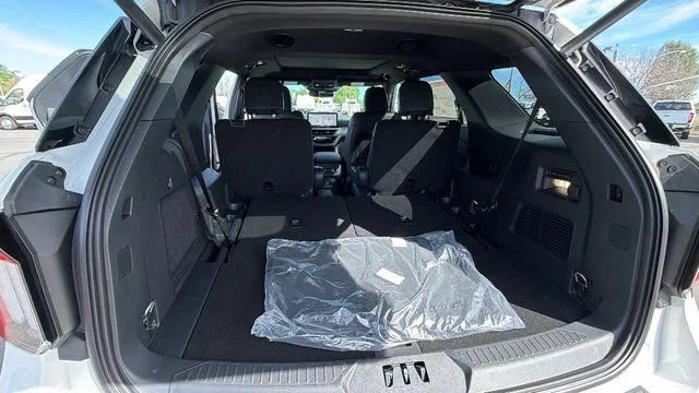 New 2026 Star White Metallic Tri-Coat Ford ST image 13