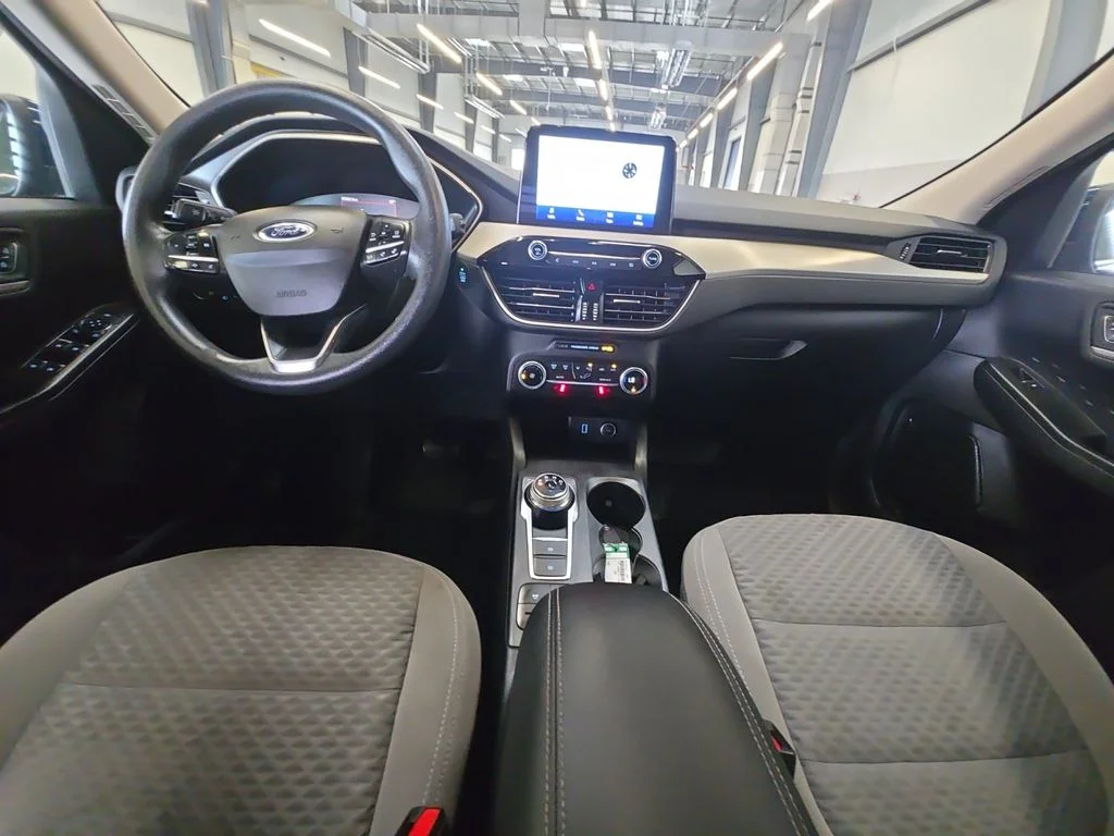 Used 2020 Green Ford SE image 21