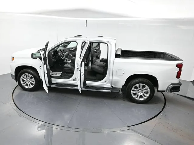 Used 2023 Summit White Chevrolet LTZ image 40
