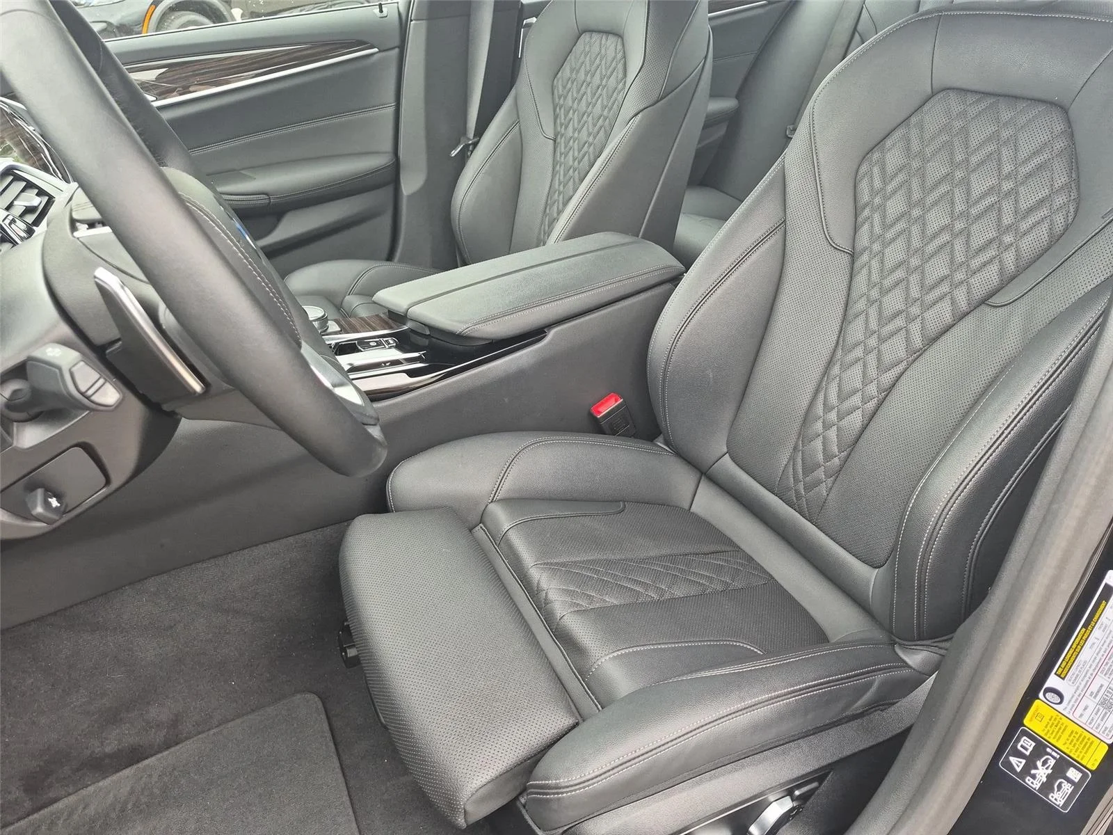 Certified Used 2023 Black Sapphire Metallic BMW xDrive image 18