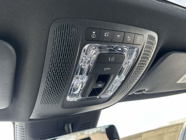 New 2026 Polar White Mercedes-Benz GLB 250 image 27