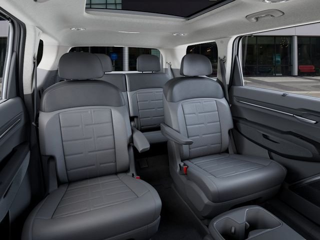 New 2026 Wolf Gray Kia Land AWD image 16