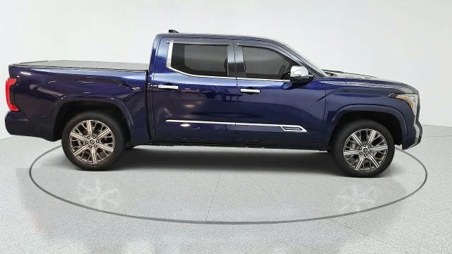 Used 2022  Toyota Capstone image 13