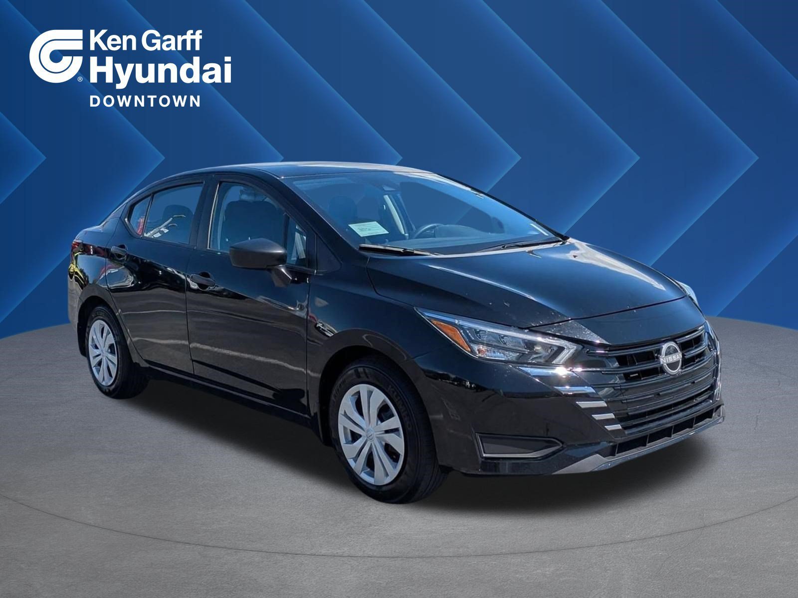 2025 Nissan Versa 1.6 S CVT's photo
