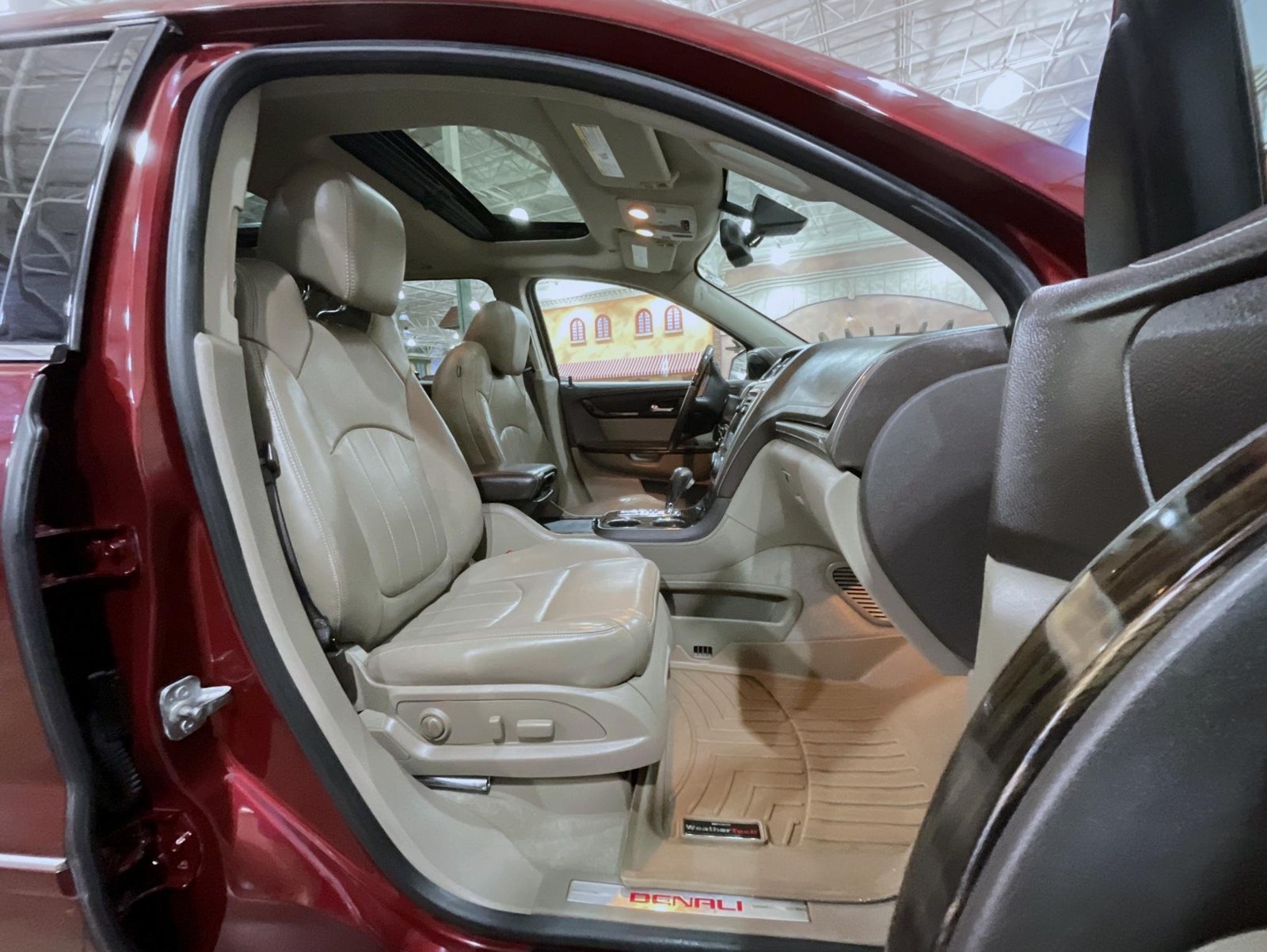 Used 2015 Red GMC Denali image 15
