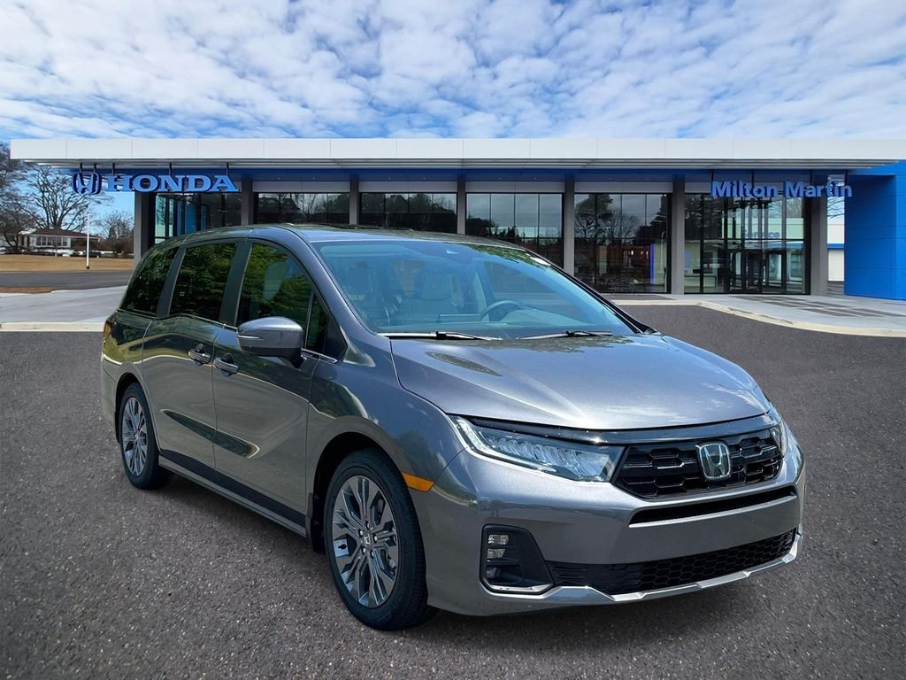 2026 Honda Odyssey Touring's photo