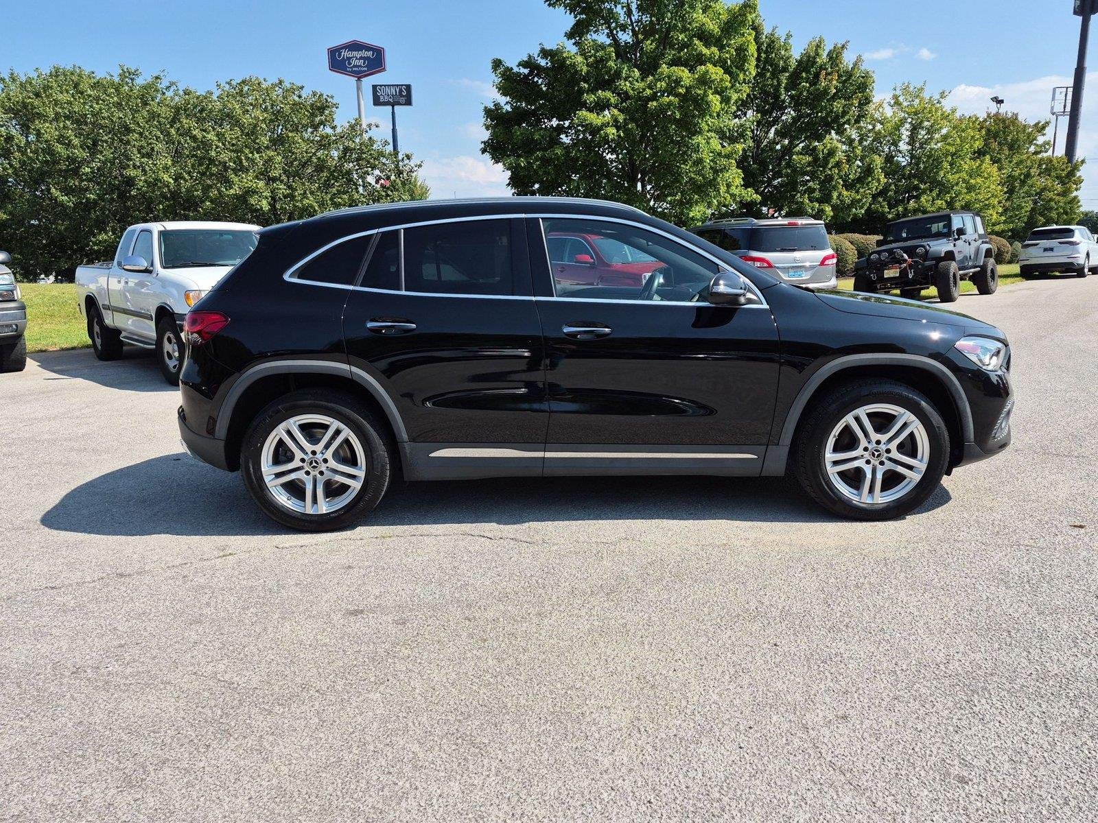 Used 2021 Night Black Mercedes-Benz GLA 250 image 6
