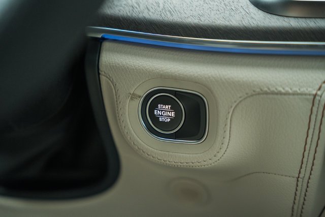 New 2027 Polar White Mercedes-Benz  image 30