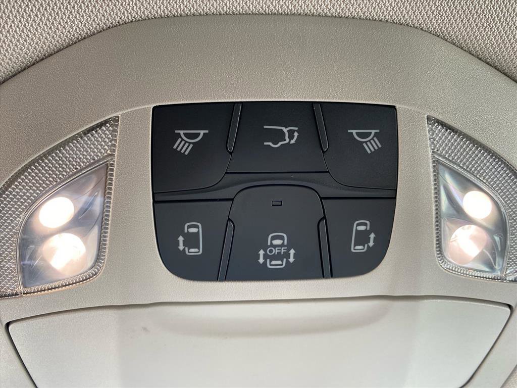 Used 2024 Bright White Clearcoat Chrysler Touring L image 16