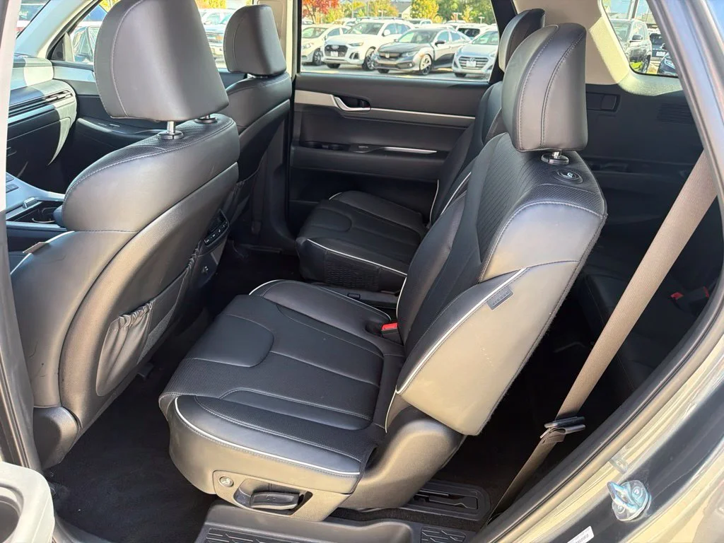 Used 2025 Gray Hyundai SEL image 17