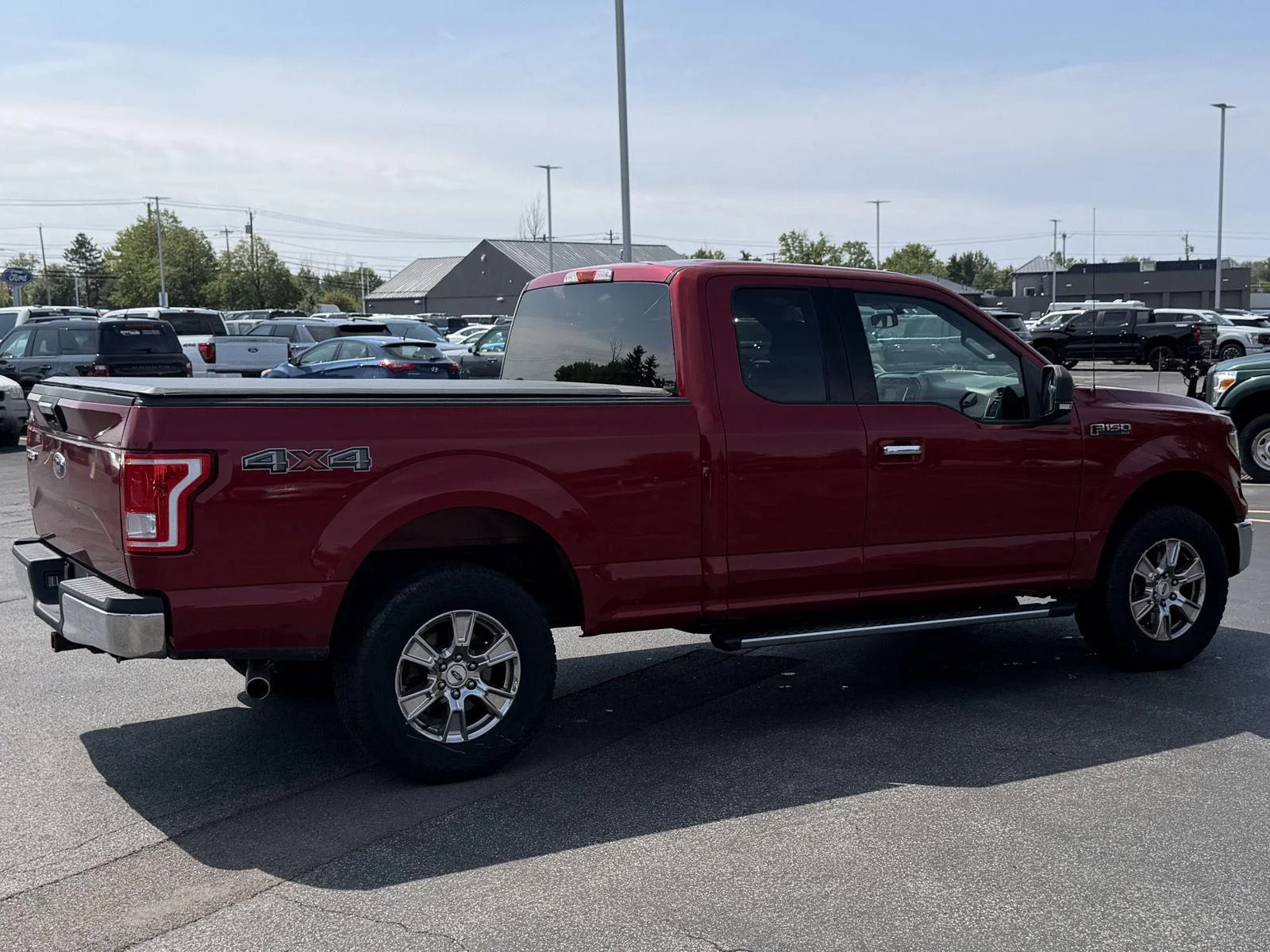 Used 2017 Ruby Red Metallic Tinted Clearcoat Ford XLT image 4
