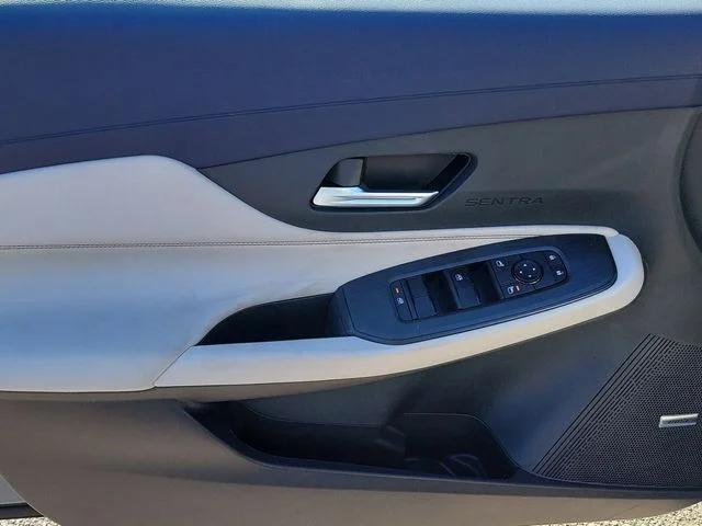 New 2026 Aspen White TriCoat Nissan SL image 5