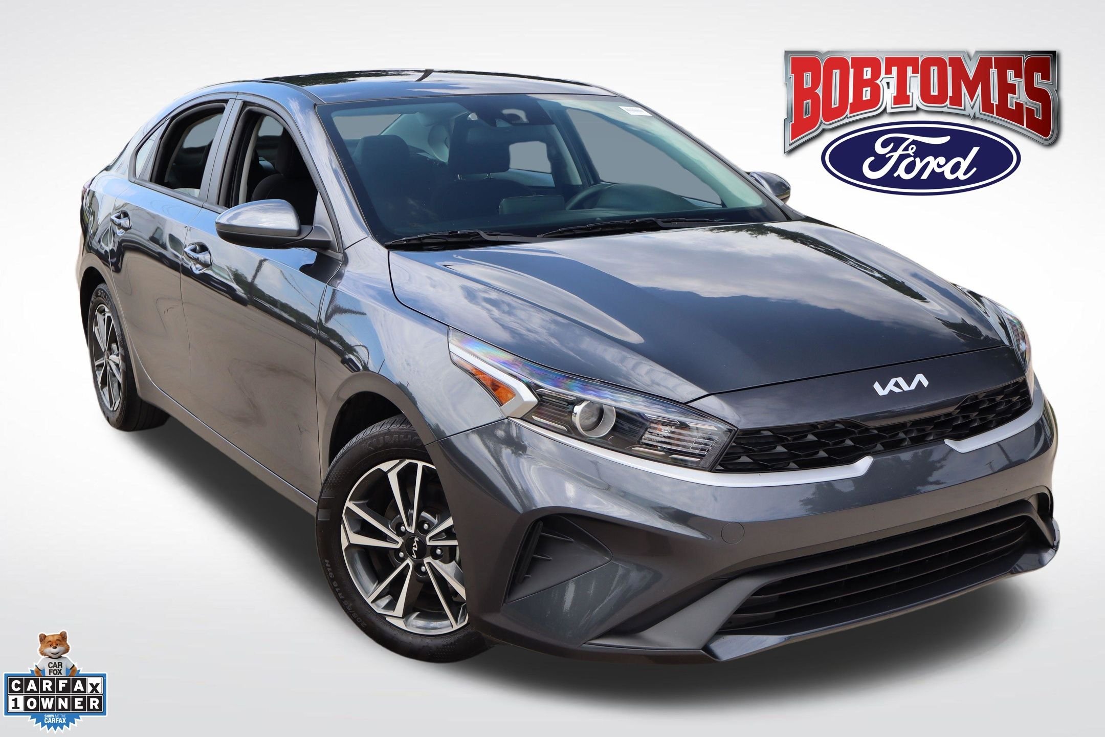 2023 Kia Forte LXS AT's photo