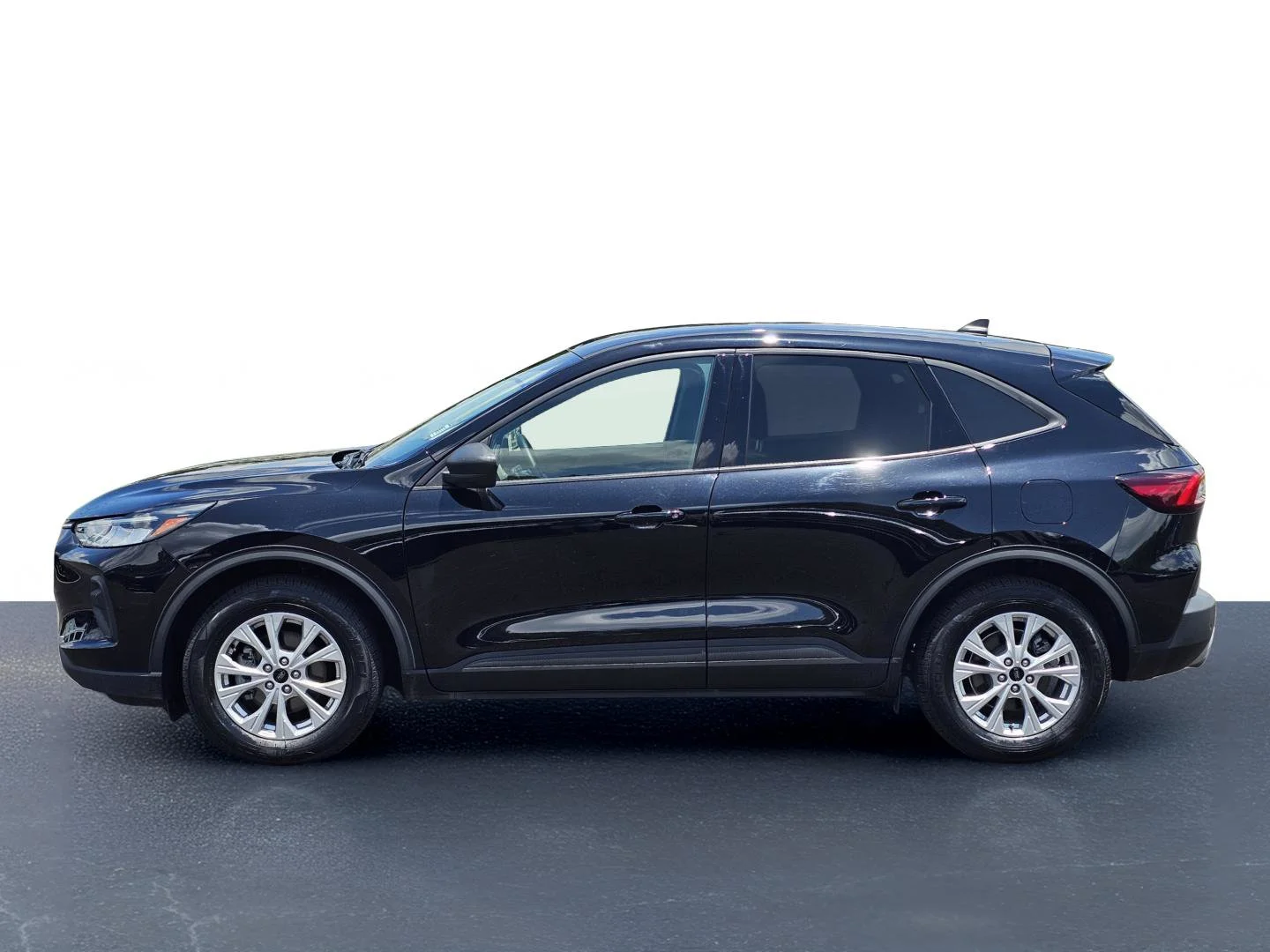 Used 2025 Agate Black Metallic Ford Active image 14