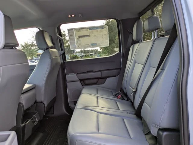 New 2027 Oxford White Ford F-350® XL image 13