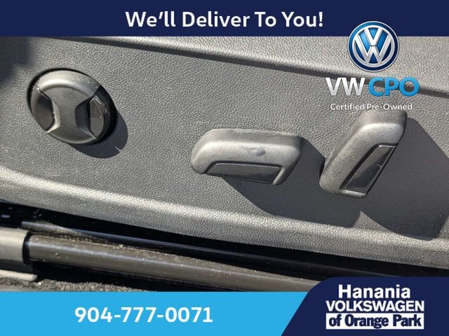Certified Used 2025 Black Volkswagen 1.5T SE image 20