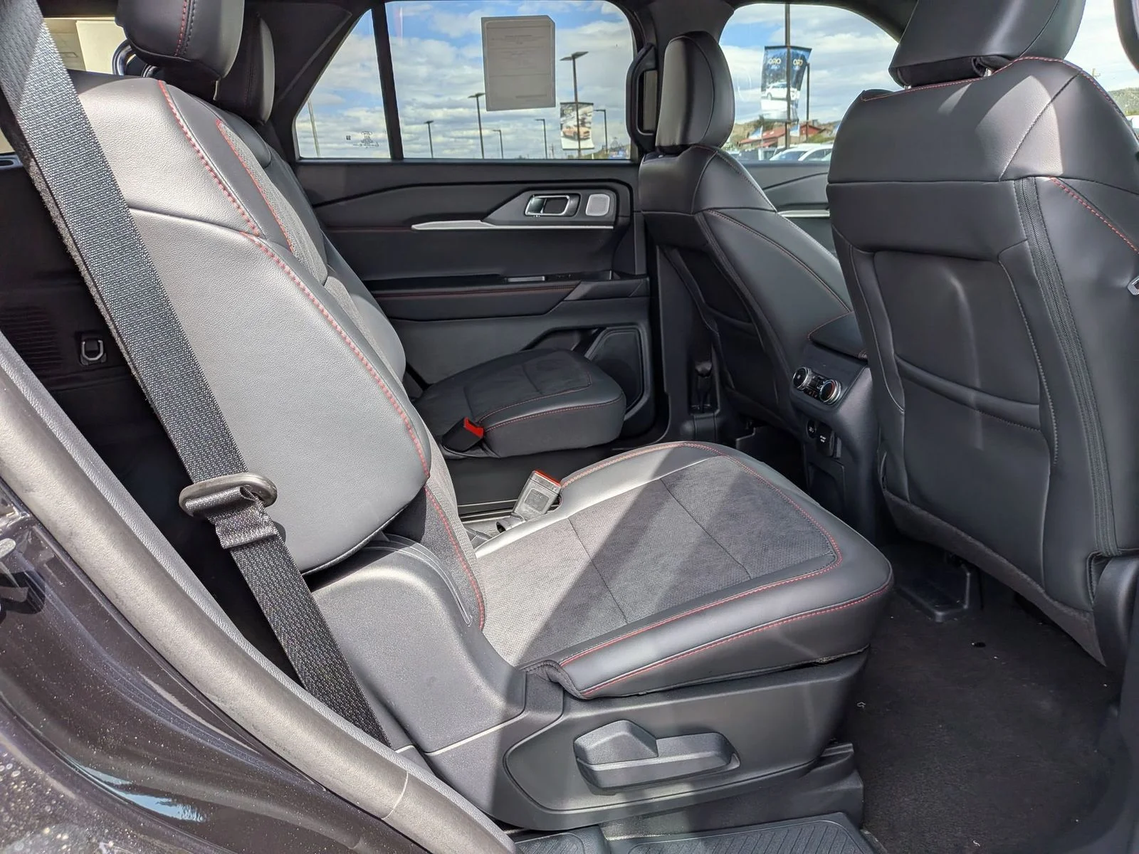 New 2026 Agate Black Metallic Ford ST image 29