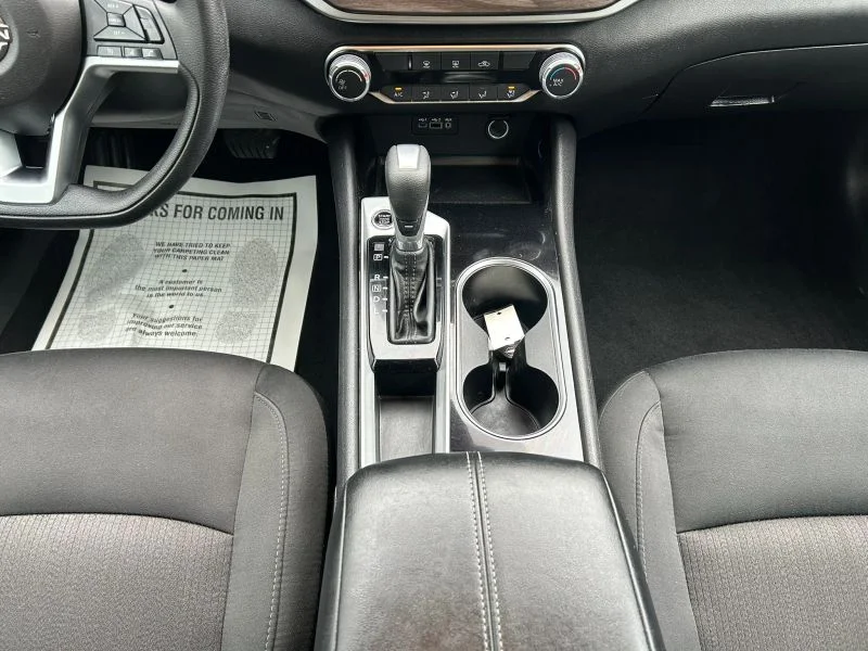 Used 2024 Silver Nissan 2.5 SV Sedan 4D image 43