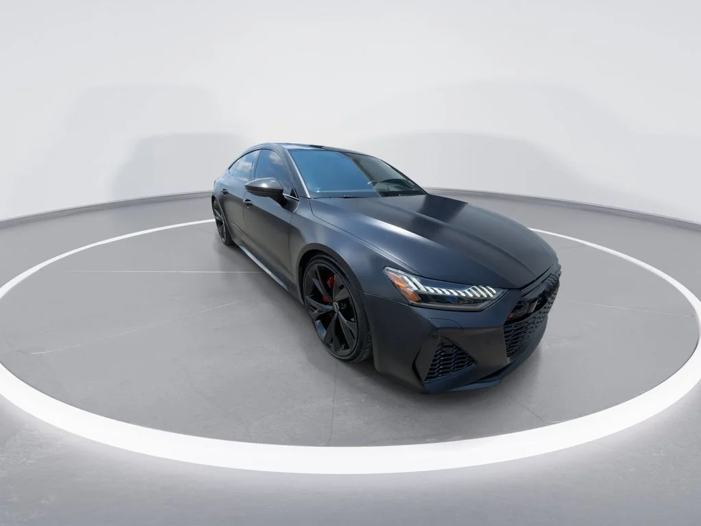 Used 2021  Audi 4.0T image 2
