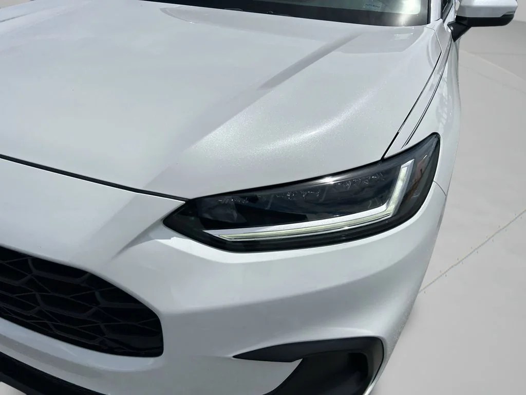 Used 2025 White Honda LX image 13