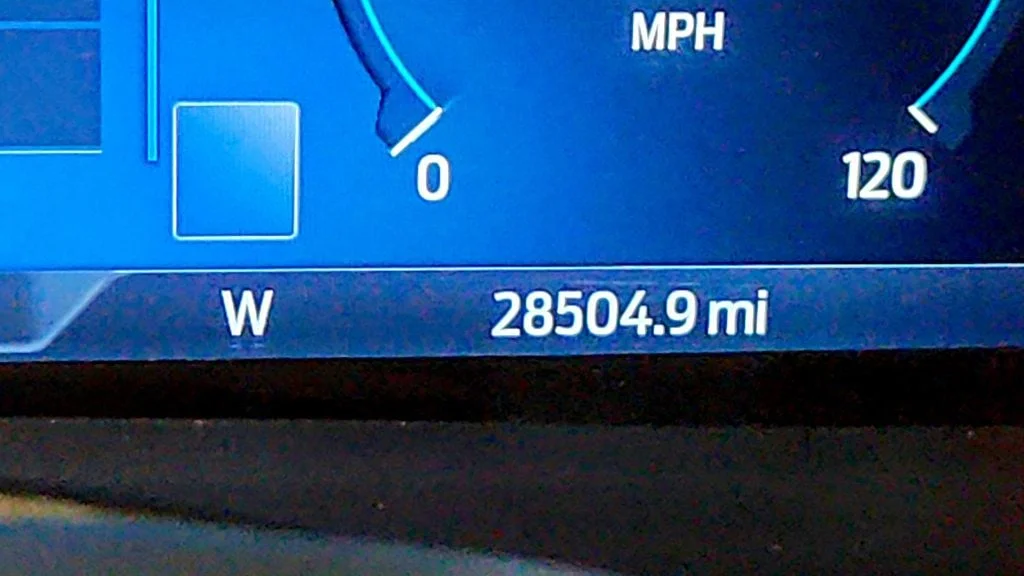 Used 2023 Star White Metallic Tri-Coat Ford LARIAT 4WD SuperCrew 5.5