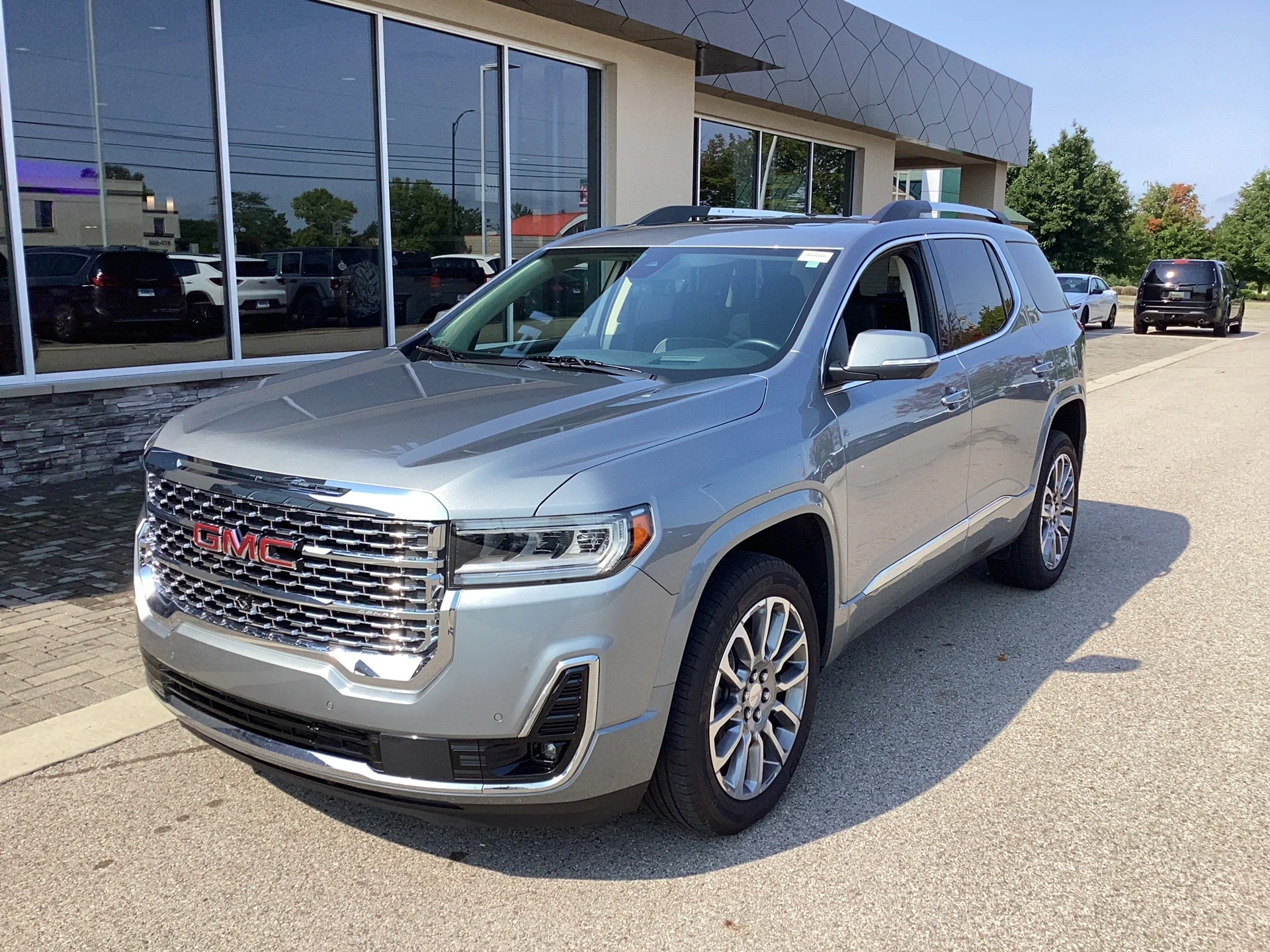 Used 2023 Sterling Metallic GMC Denali image 8