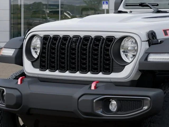 New 2025 Bright White Clear-Coat Exterior Paint Jeep Rubicon image 12