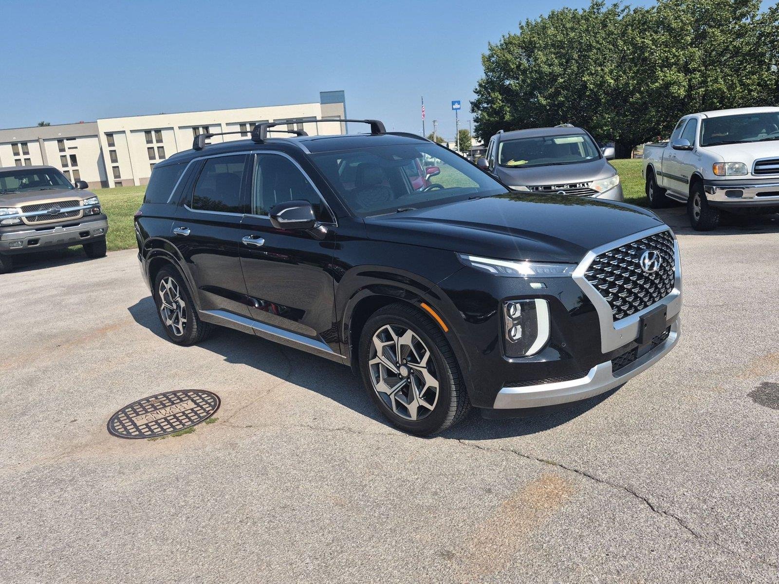 Used 2021 Becketts Black Hyundai Calligraphy image 7