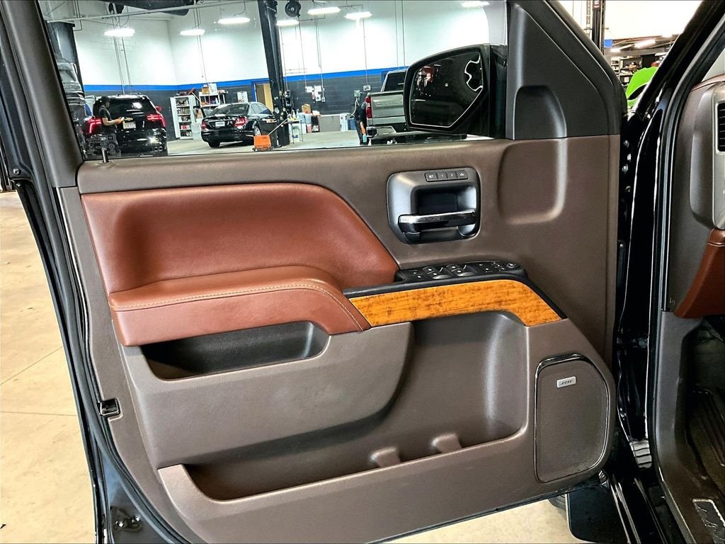 Used 2016 Black Chevrolet High Country image 9