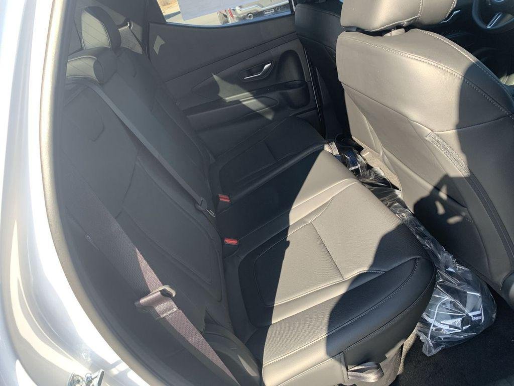 New 2026 White Hyundai SEL AWD image 22
