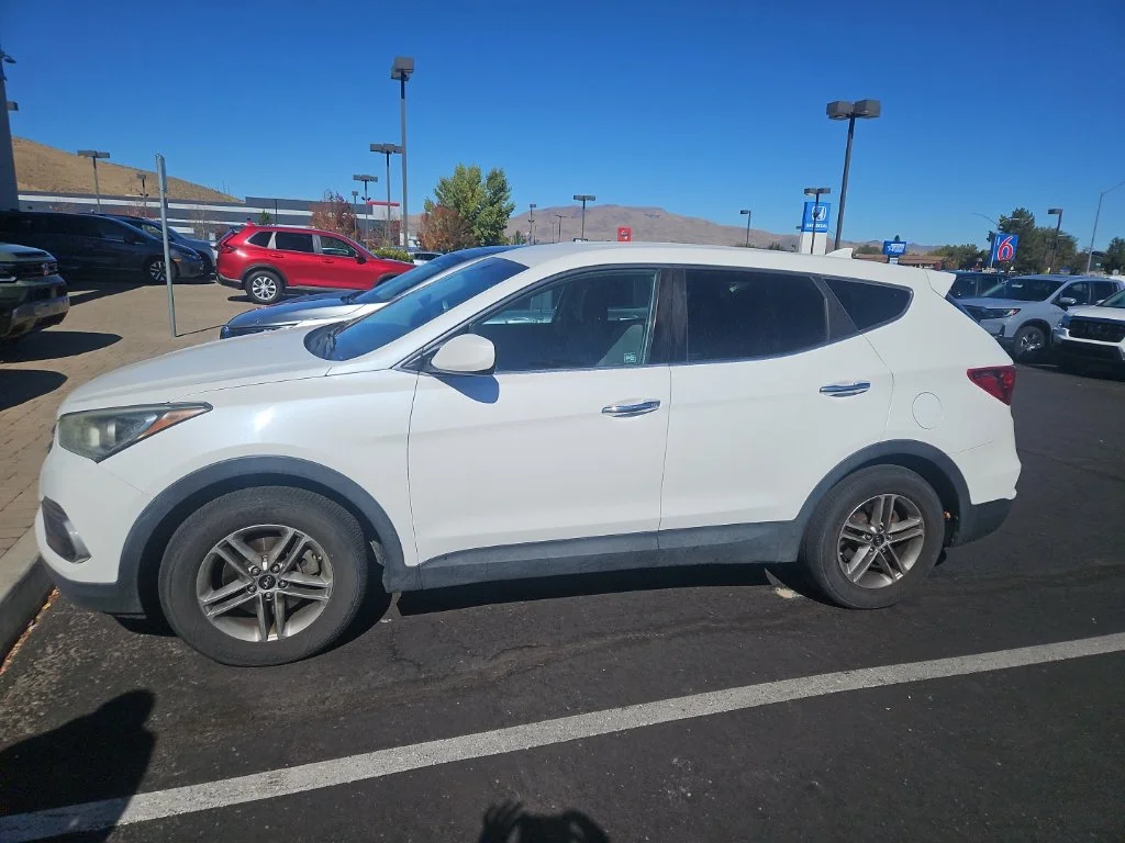 Used 2017 Frost White Hyundai 2.4 Base image 3
