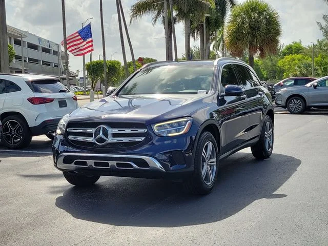 Used 2021 Blue Mercedes-Benz GLC 300 image 31