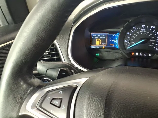Used 2018 Black Ford SEL image 19