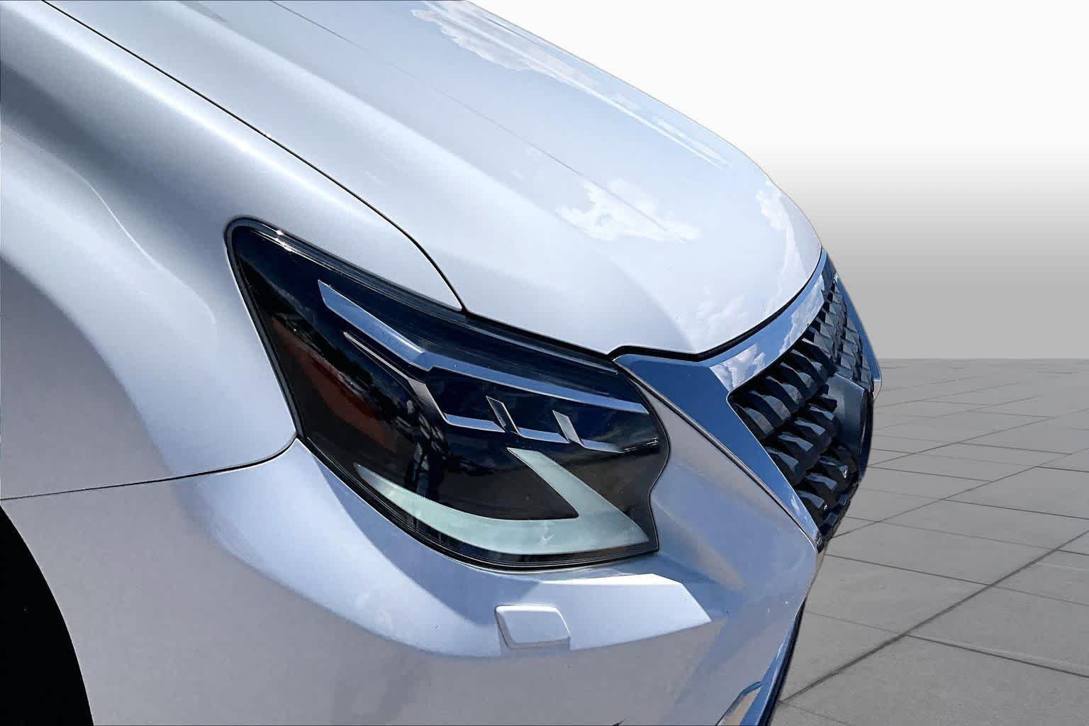 Used 2020 Starfire Pearl Lexus Premium image 25