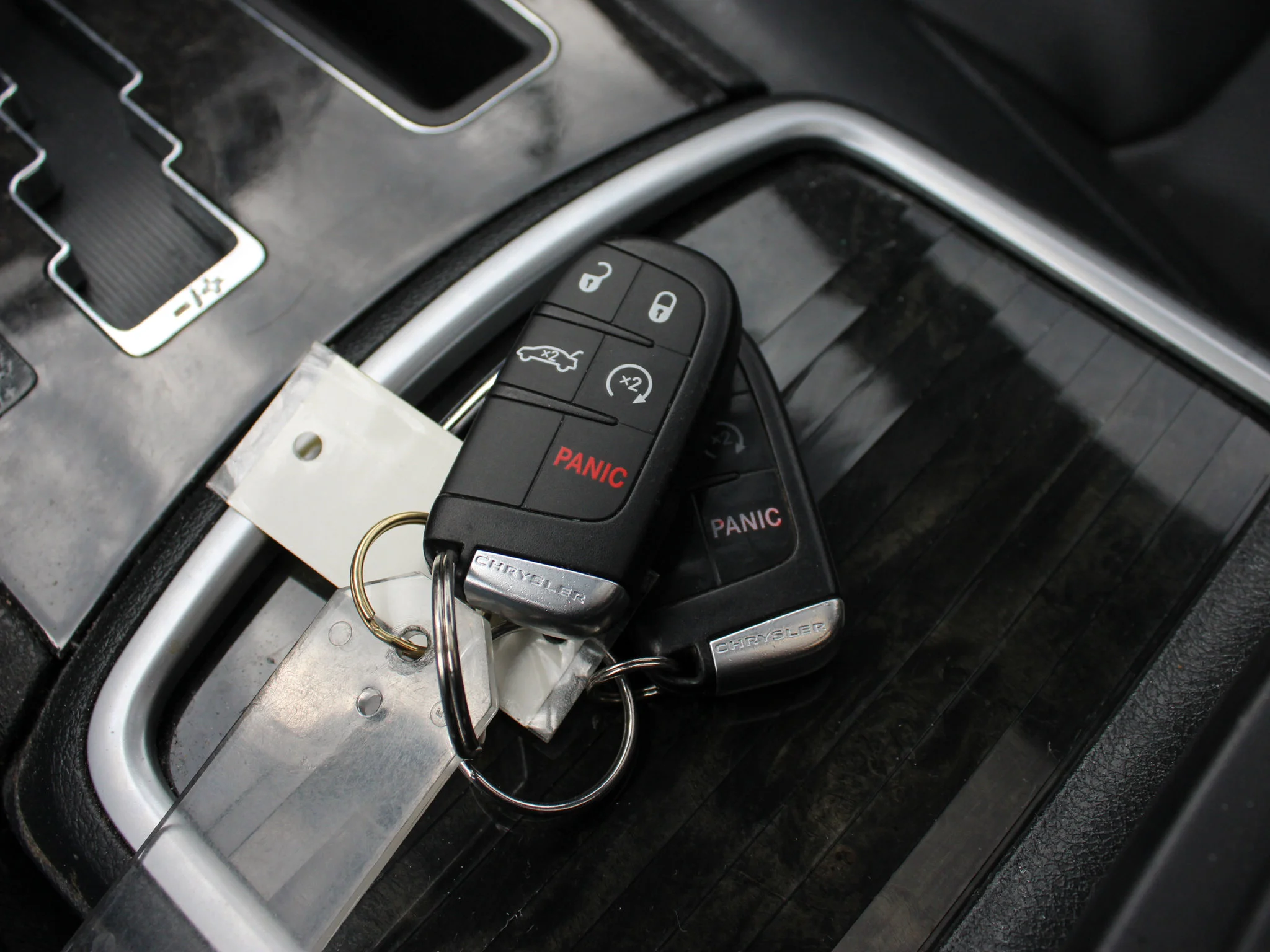 Used 2013 Black Chrysler 300C * Mechanics Special | HEMI V8 | Alpine | Panoramic Sunroof | Heated/Vented Seats | Remote Start image 14
