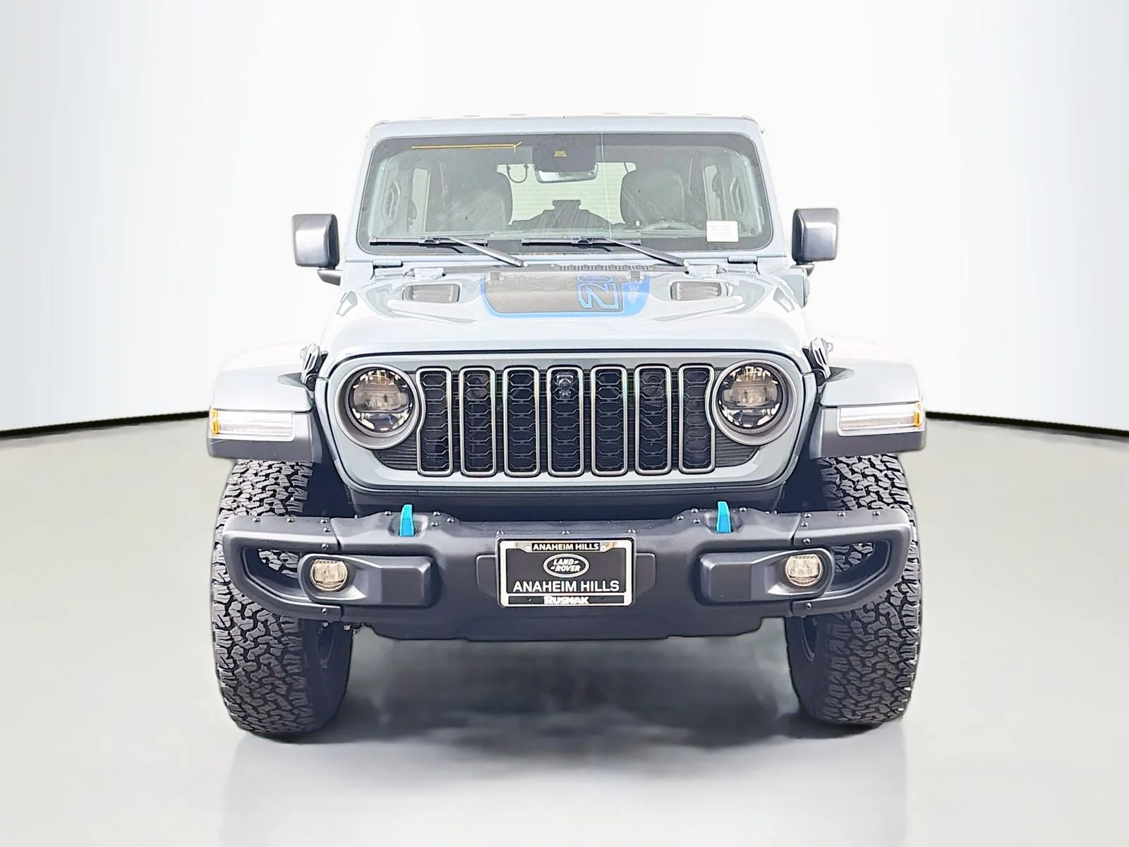 Used 2025 Anvil Clear Coat Jeep Rubicon 4xe image 8