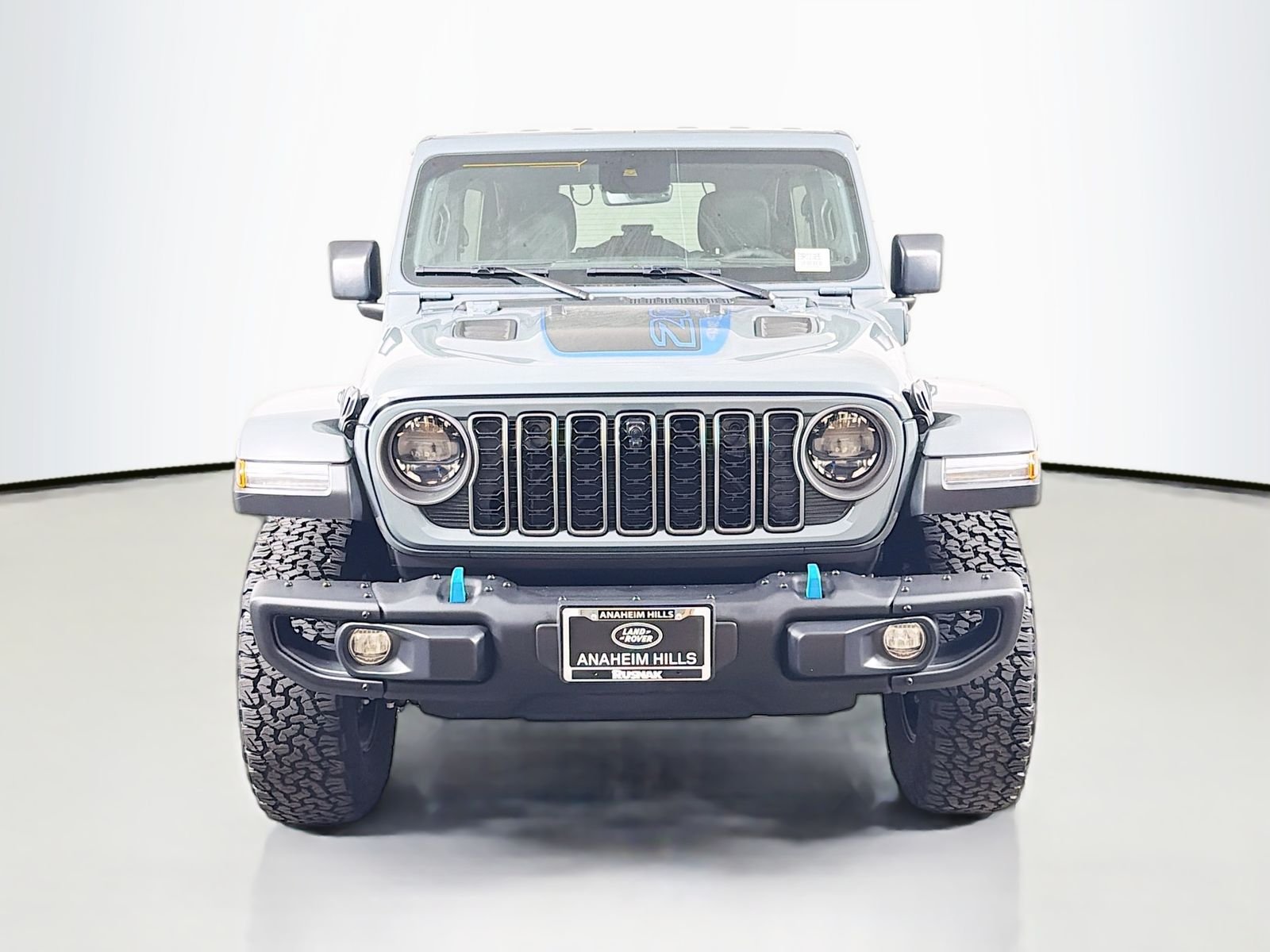 Used 2025 Anvil Clear Coat Jeep Rubicon 4xe image 8