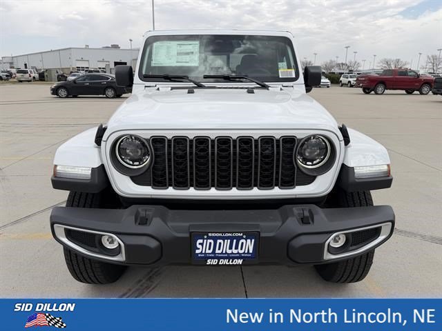 New 2026 Bright White Clearcoat Jeep Sahara image 3