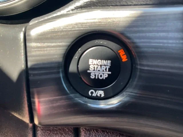 Used 2019 White Jeep Altitude image 12