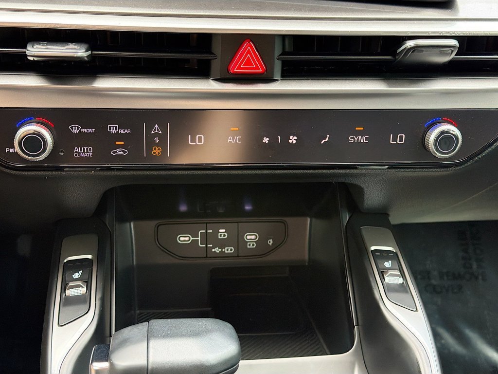 Certified Used 2026 White Kia S image 31