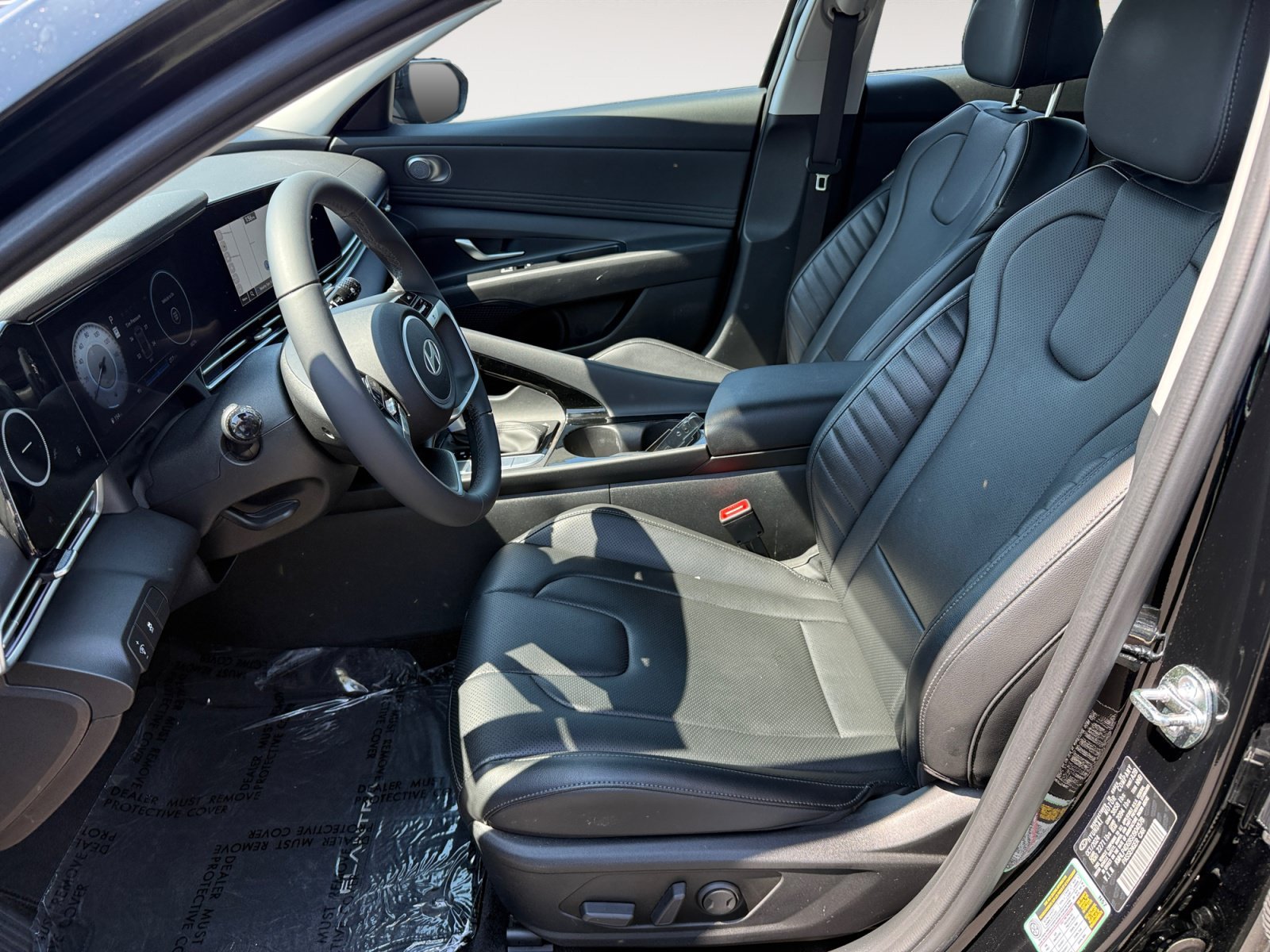 Certified Used 2025 Abyss Black Hyundai Limited image 10