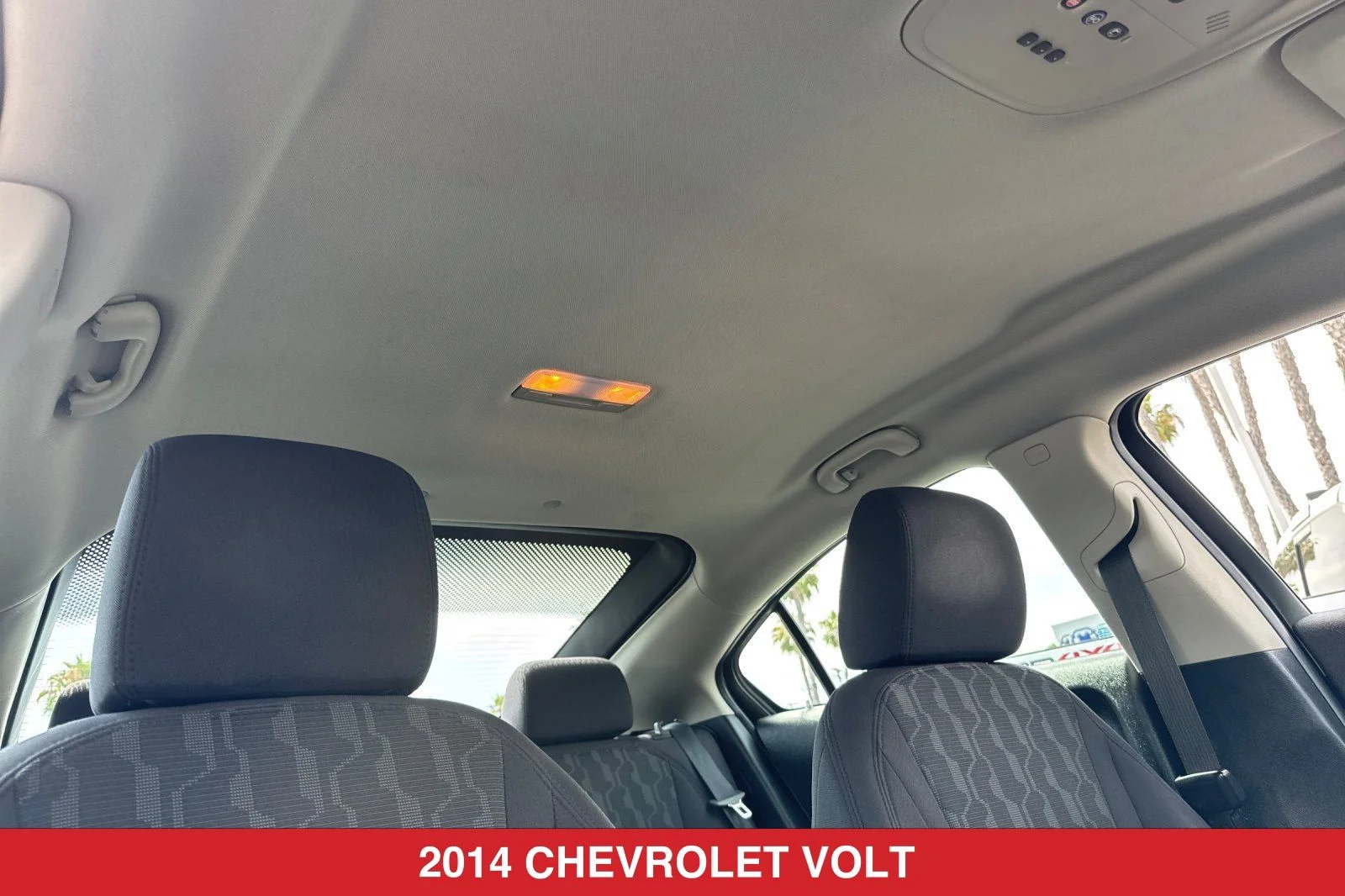 Used 2014 White Chevrolet Base image 18