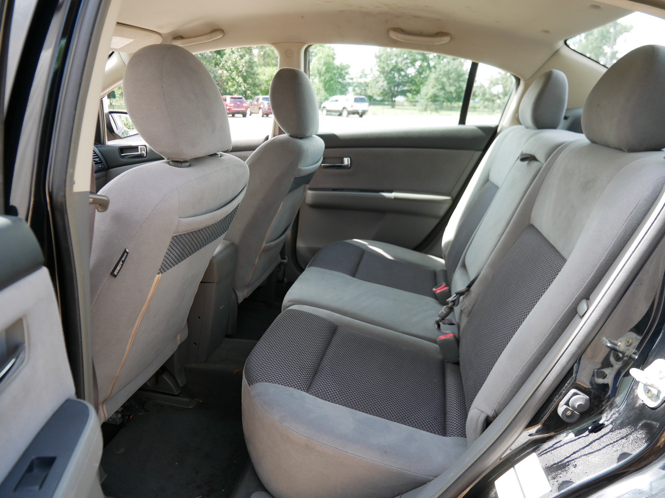 Used 2007 Black Nissan  image 11