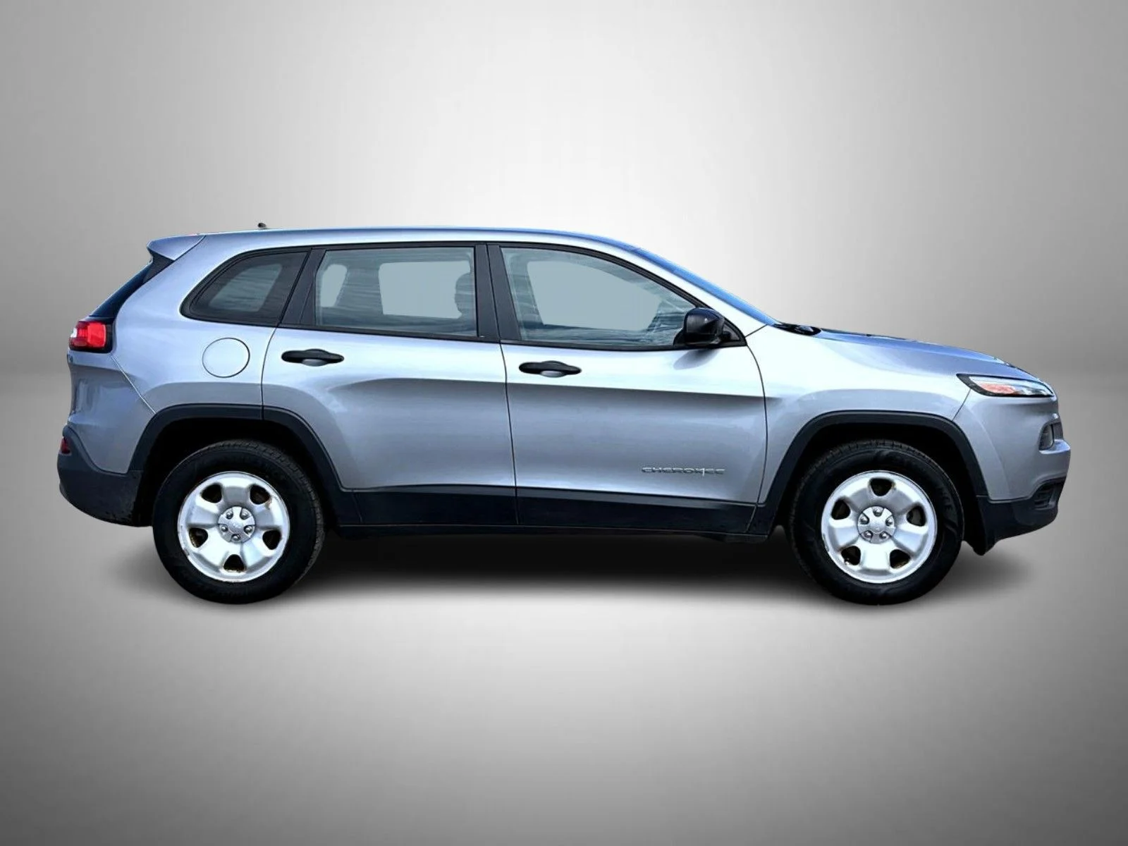 Used 2015 Silver Jeep Sport image 4