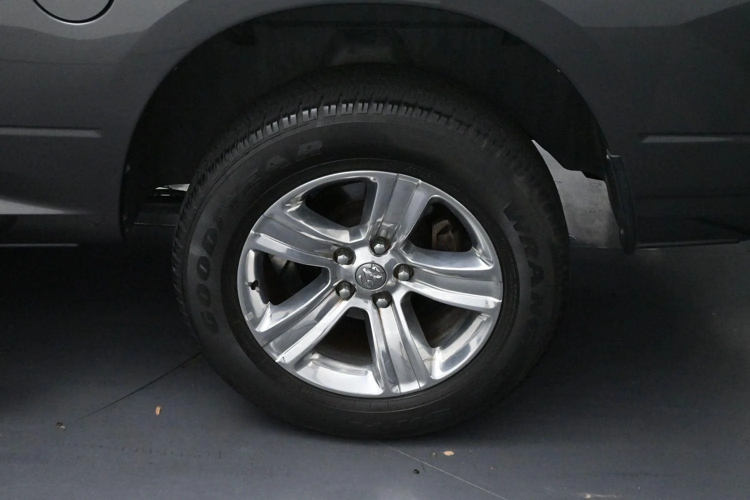 Used 2017 Granite Crystal Metallic Clearcoat Ram Sport image 29