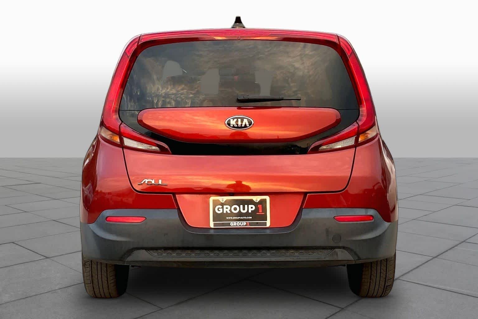 Used 2021 Mars Orange Kia LX image 5